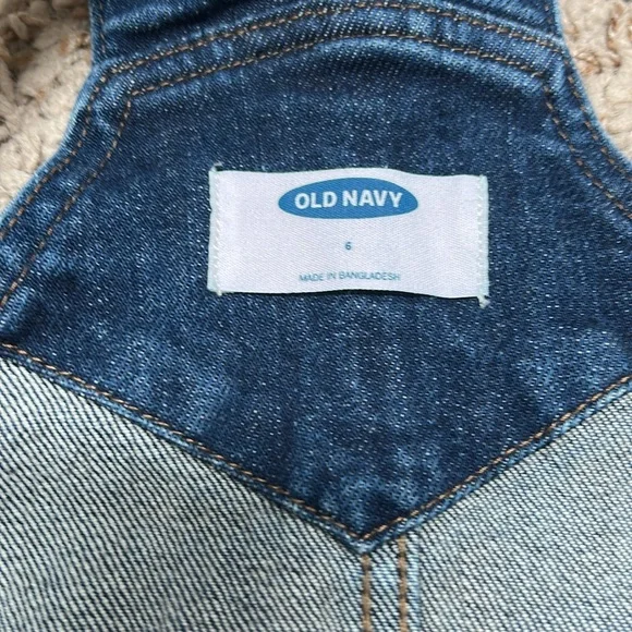 Old Navy Classic Blue Denim Overalls, 6, straight leg - Picture 6 of 8